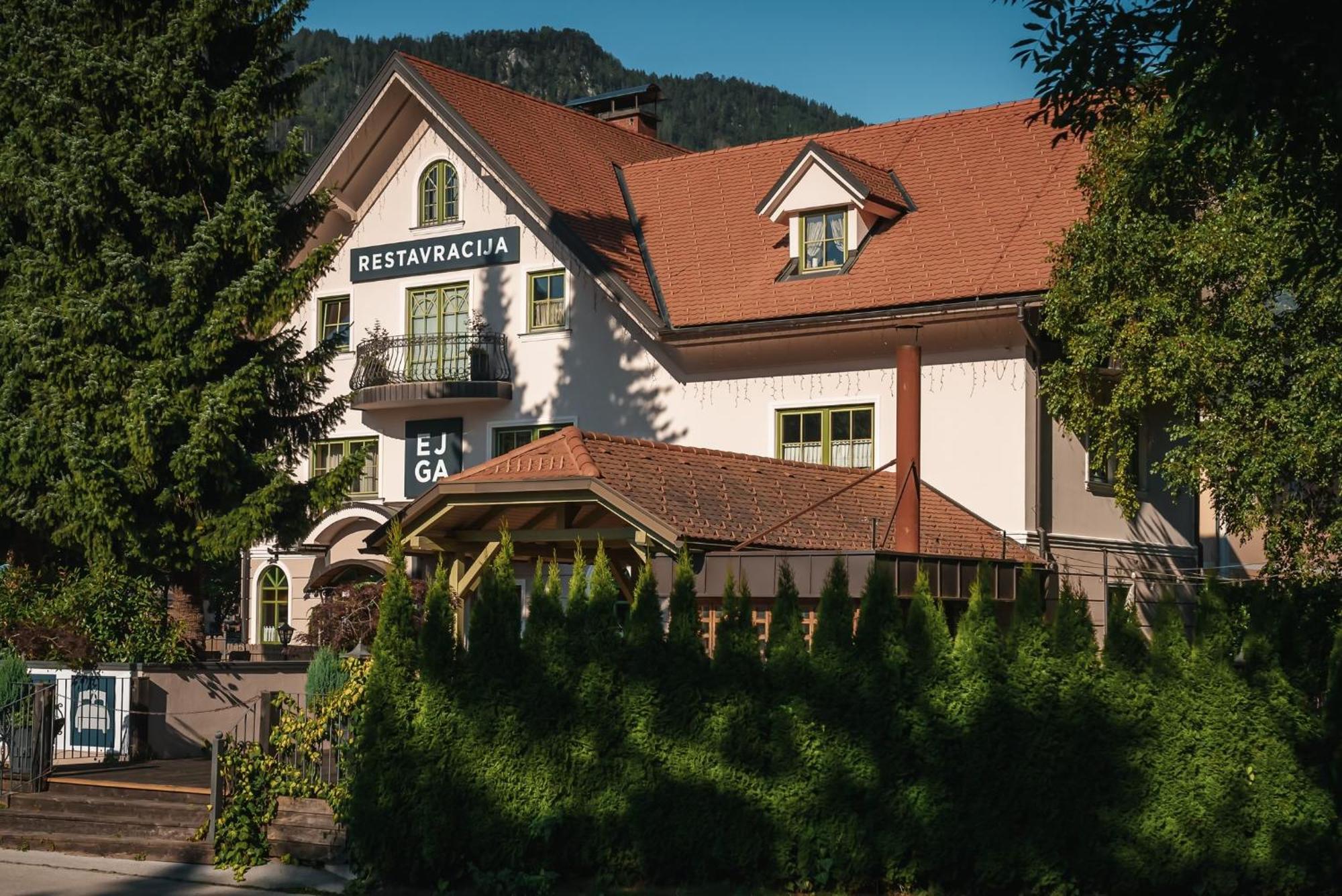 Guest House Ejga Jesenice Exterior photo