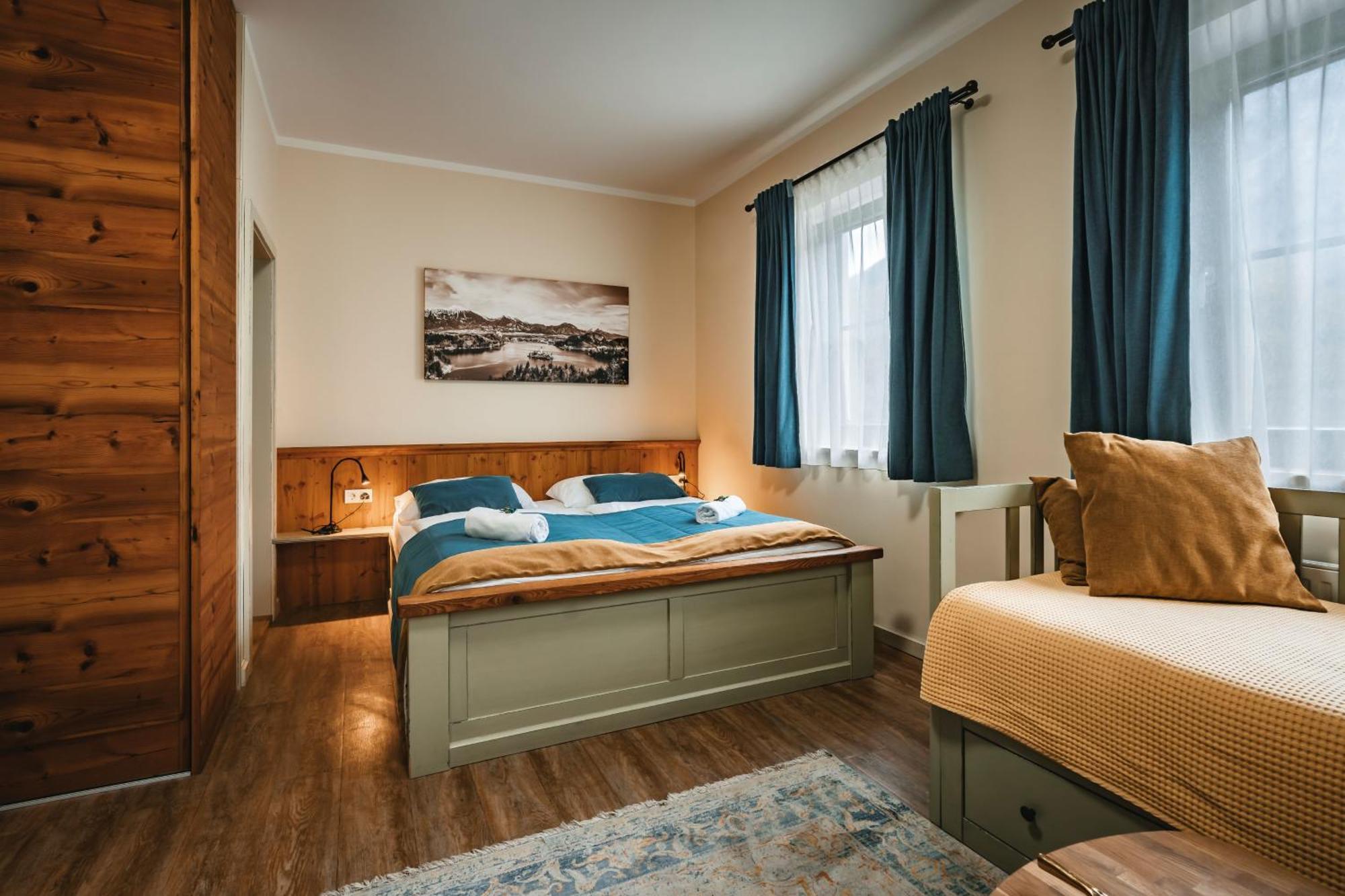 Guest House Ejga Jesenice Exterior photo