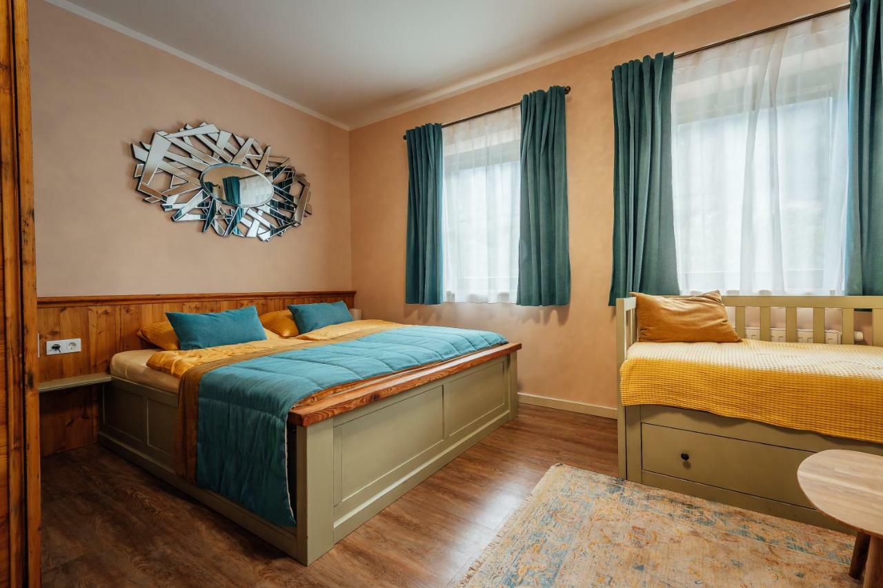 Guest House Ejga Jesenice Exterior photo