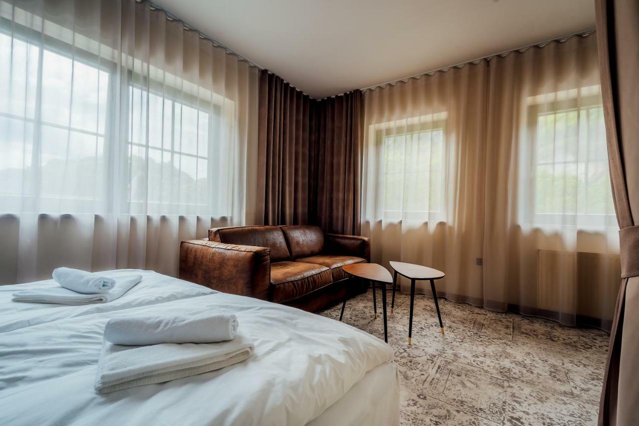 Guest House Ejga Jesenice Exterior photo