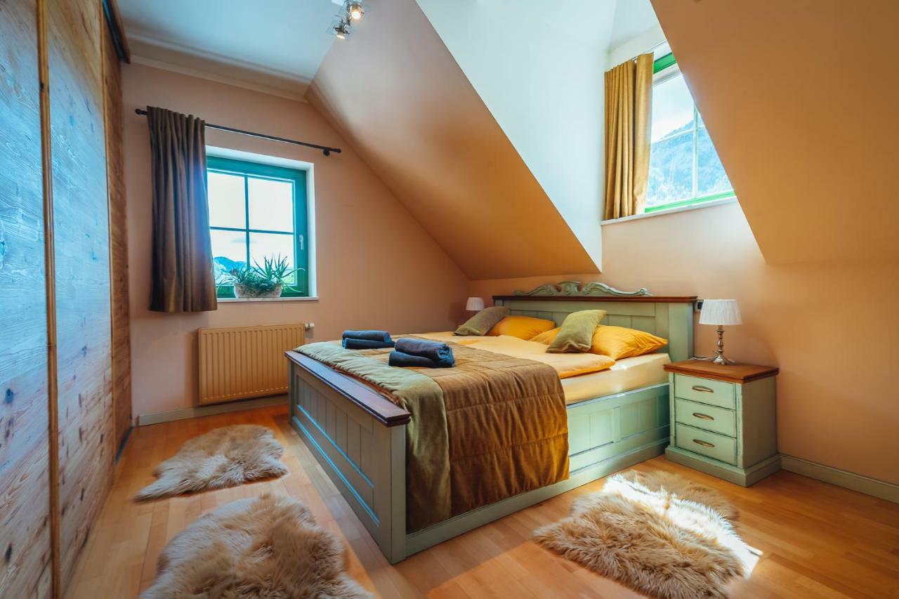 Guest House Ejga Jesenice Exterior photo